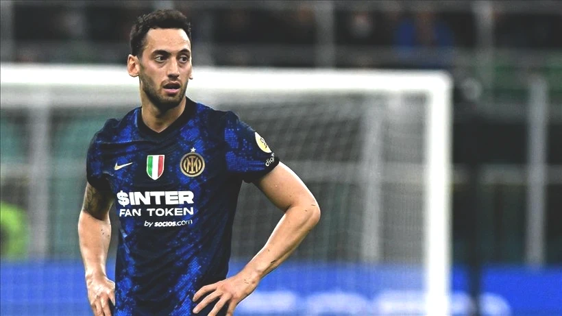 Fenerbahçe Vites Artırdı: Hakan Çalhanoğlu İçin Kritik Hafta - Resim: 2