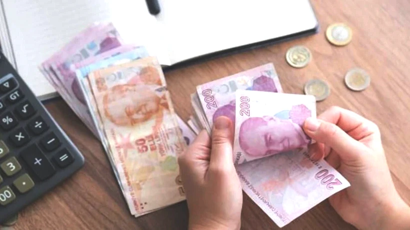 Bankalar Kesenin Ağzını Açtı: Ağustos Ayında Emekliler Bayram Edecek! 27 bin TL’ye Varan Promosyon Hesaplara Yatırılıyor - Resim: 9