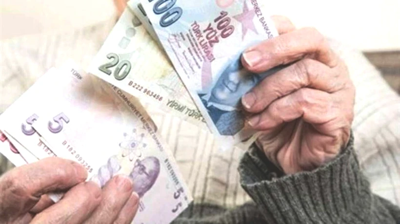 Bankalar Kesenin Ağzını Açtı: Ağustos Ayında Emekliler Bayram Edecek! 27 bin TL’ye Varan Promosyon Hesaplara Yatırılıyor - Resim: 8