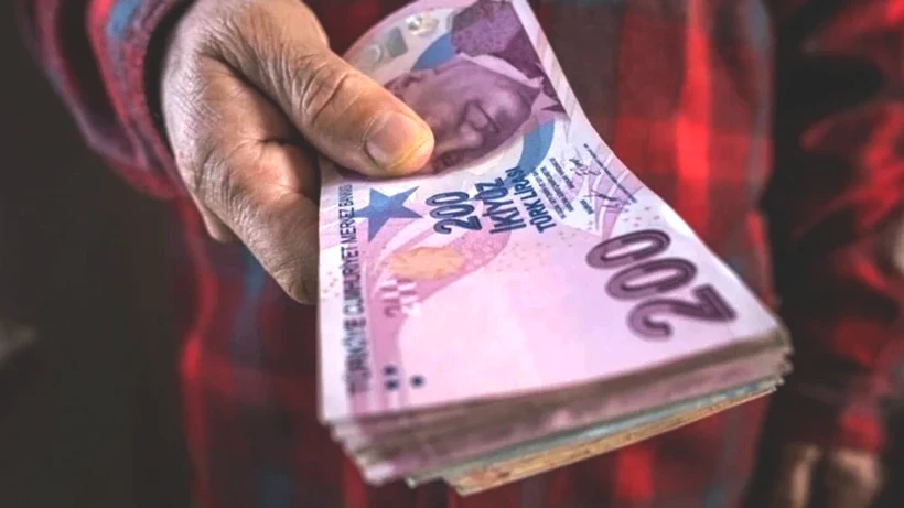 Bankalar Kesenin Ağzını Açtı: Ağustos Ayında Emekliler Bayram Edecek! 27 bin TL’ye Varan Promosyon Hesaplara Yatırılıyor - Resim: 6