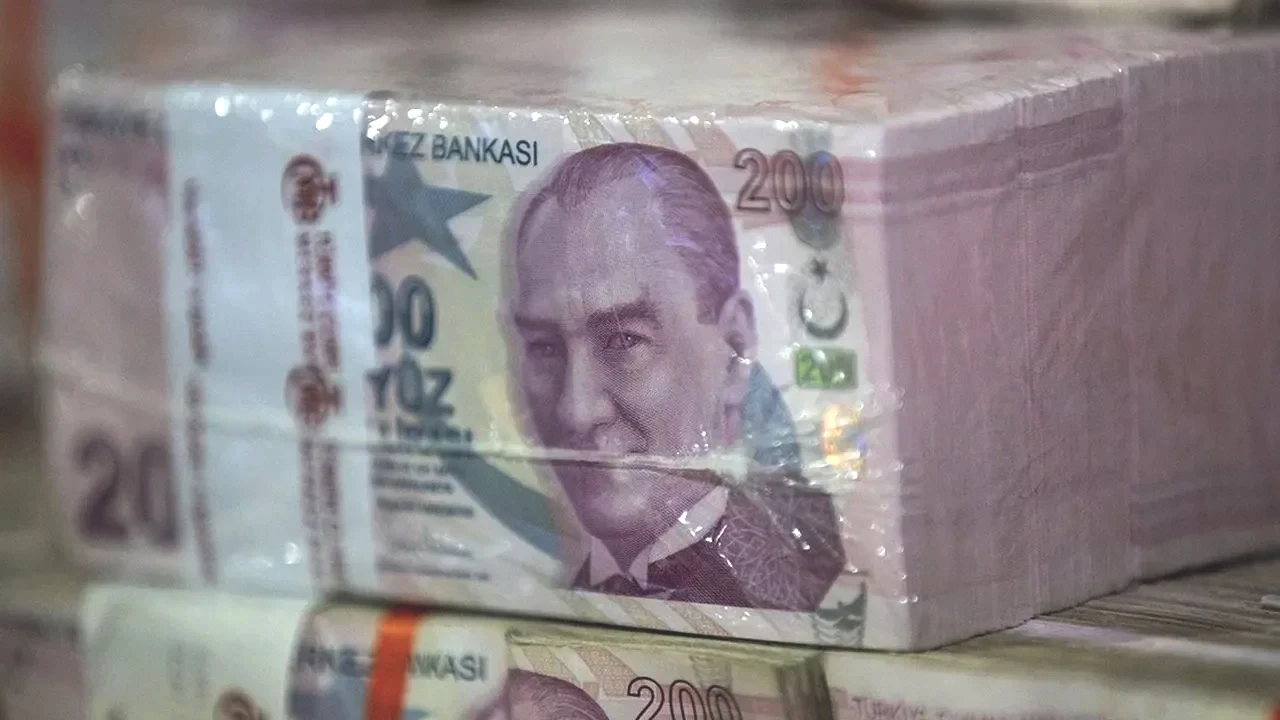 Bankada parası olanlar dikkat! Mevduatlar için sinyal geldi: Merkez'in ardından harekete geçecekler